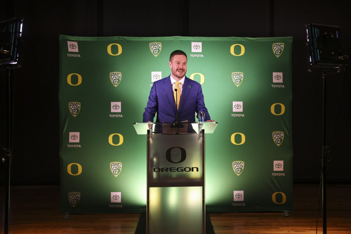 Oregon Ducks given excellent grade for hiring of Dan Lanning and new coaching staff