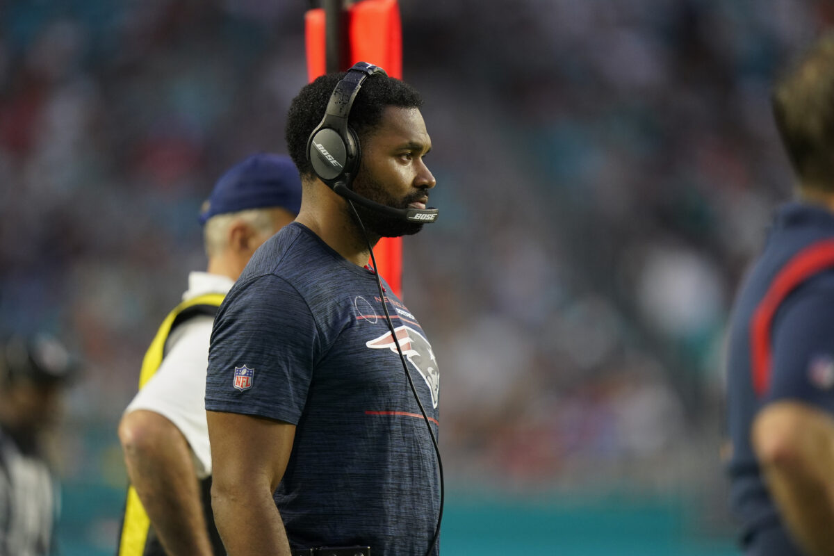 Report: Patriots LBs coach Jerod Mayo emerging as leading candidate for Texans