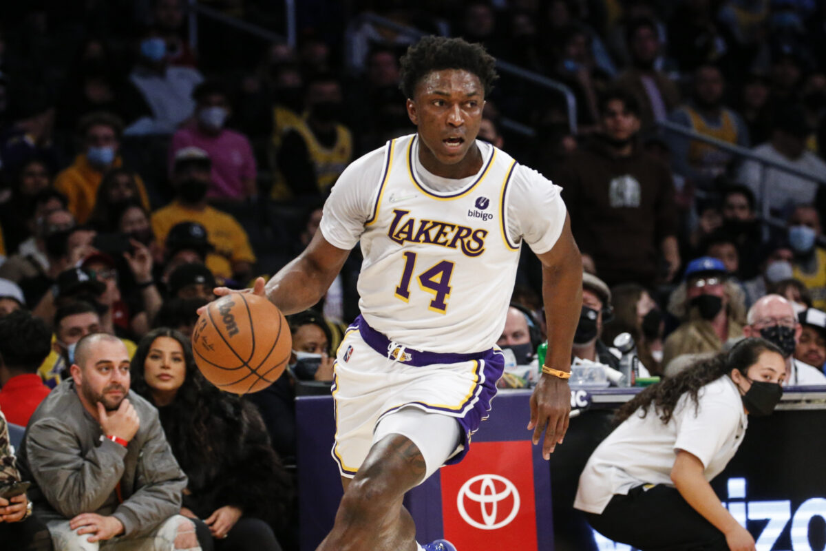 Lakers officially sign Stanley Johnson to second 10-day deal