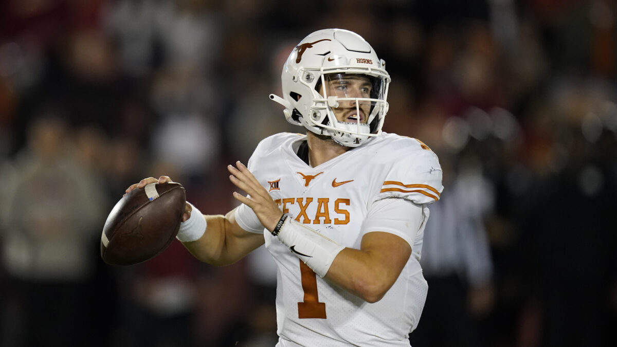 A look at Texas’ quarterback depth ahead of the 2022 season