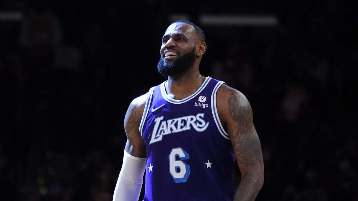 The Athletic picks LeBron James to be a starter in the 2022 NBA All-Star game