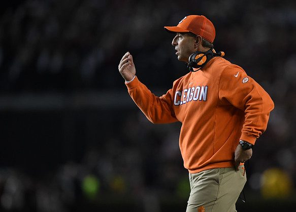 Clemson offers OL in transfer portal