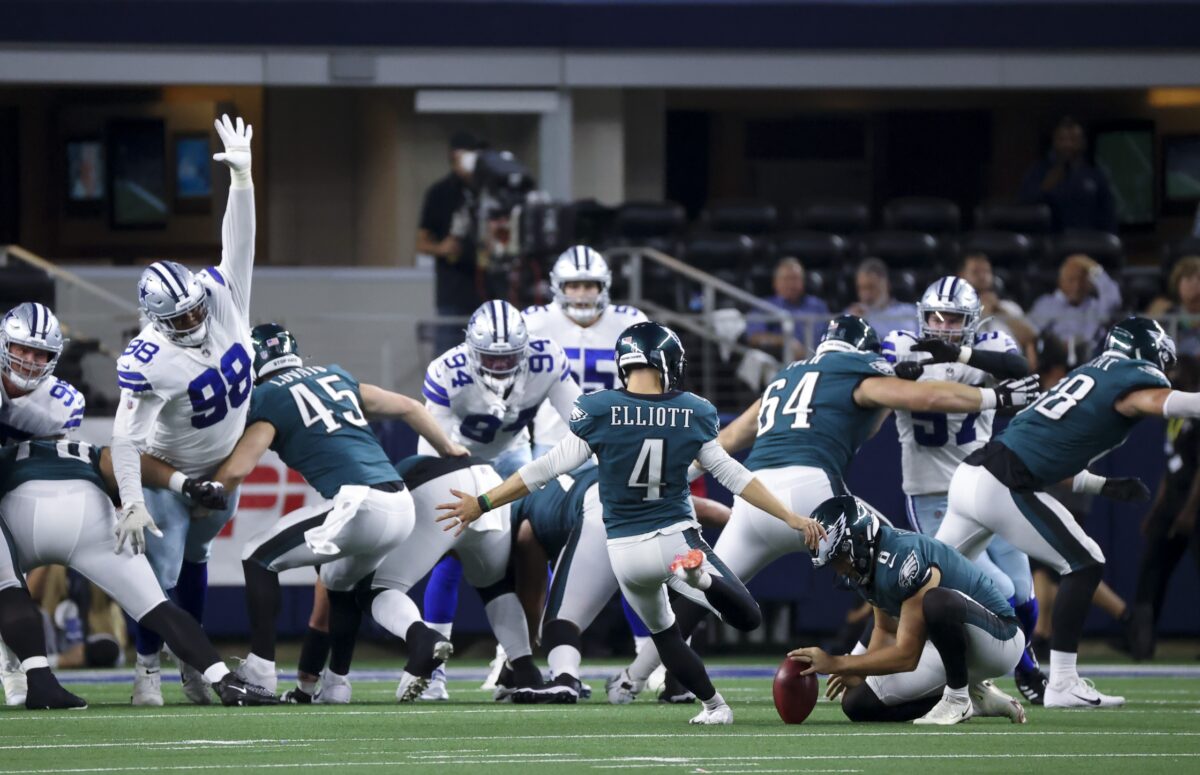 Eagles open as home underdogs to the Cowboys in Week 18