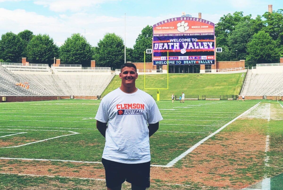 4-star North Carolina OL dishes on Clemson offer, ‘looking forward’ to upcoming visit