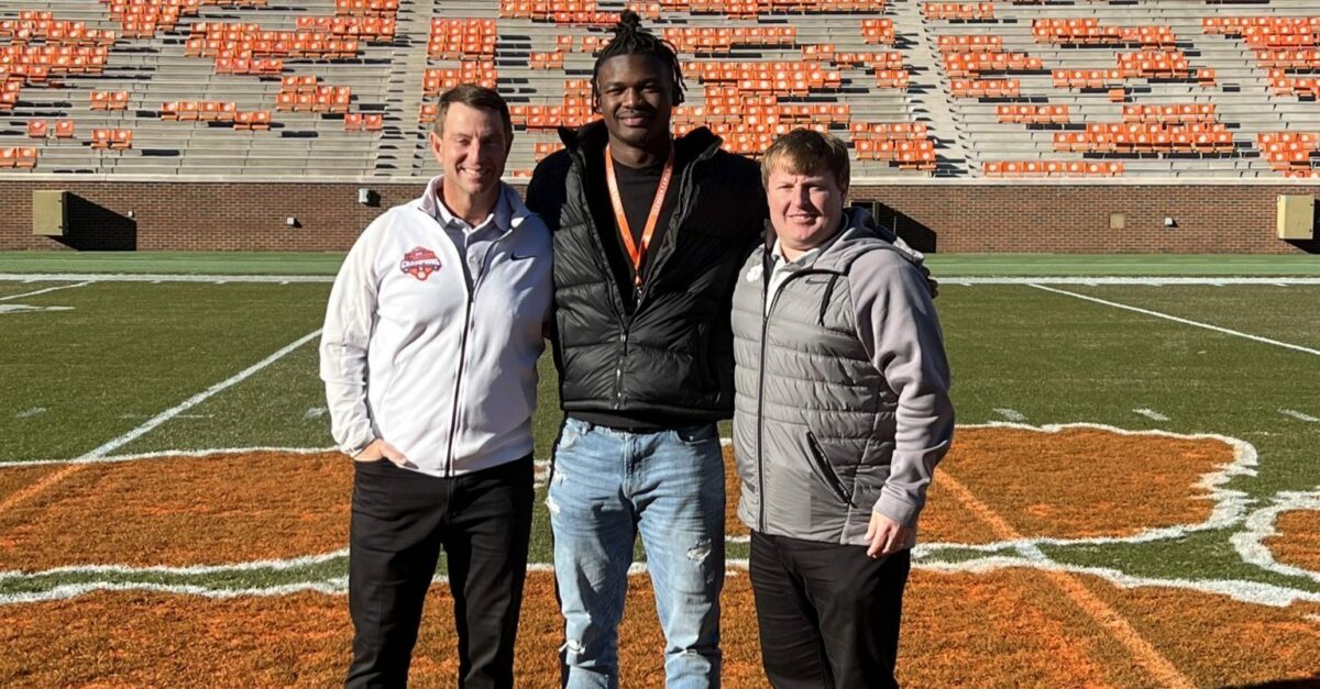 Elite Sunshine State LB adds Clemson offer