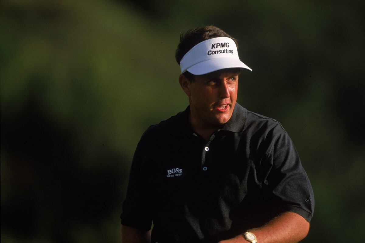 After 21 years away, Phil Mickelson to play Sentry Tournament of Champions, which is loaded