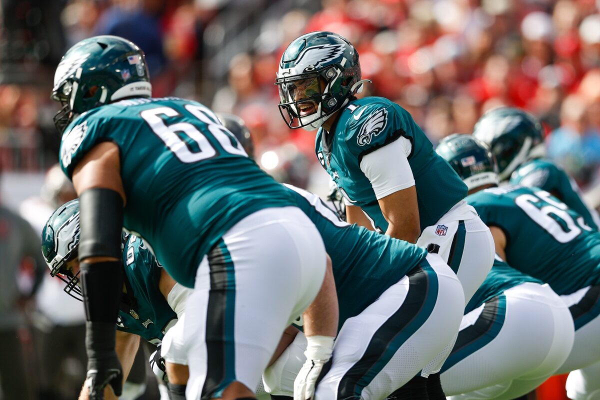 4 takeaways from first half as Eagles trail Bucs 17-0 in wild card round