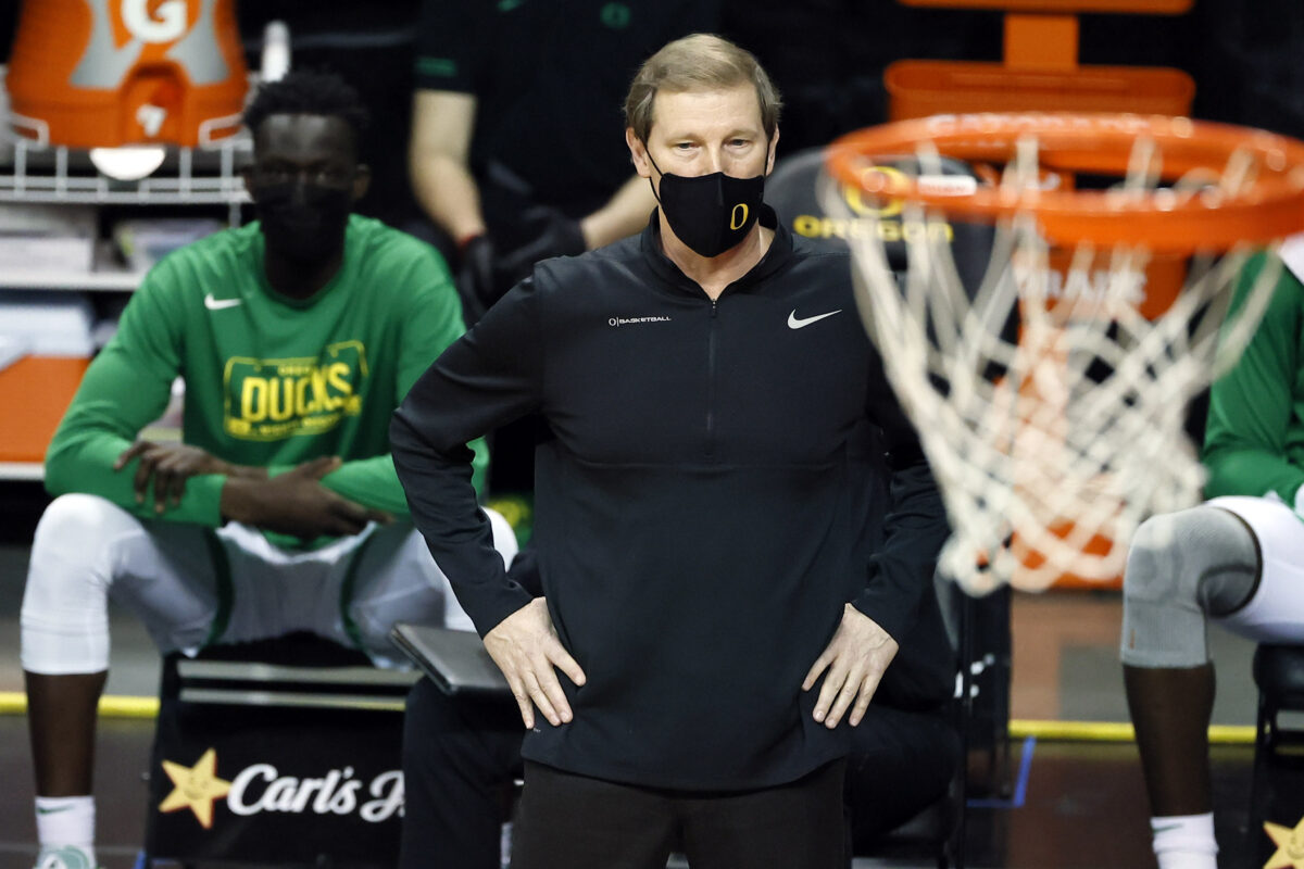 Ducks and Beavers reschedule first meeting on the hardwood for Monday