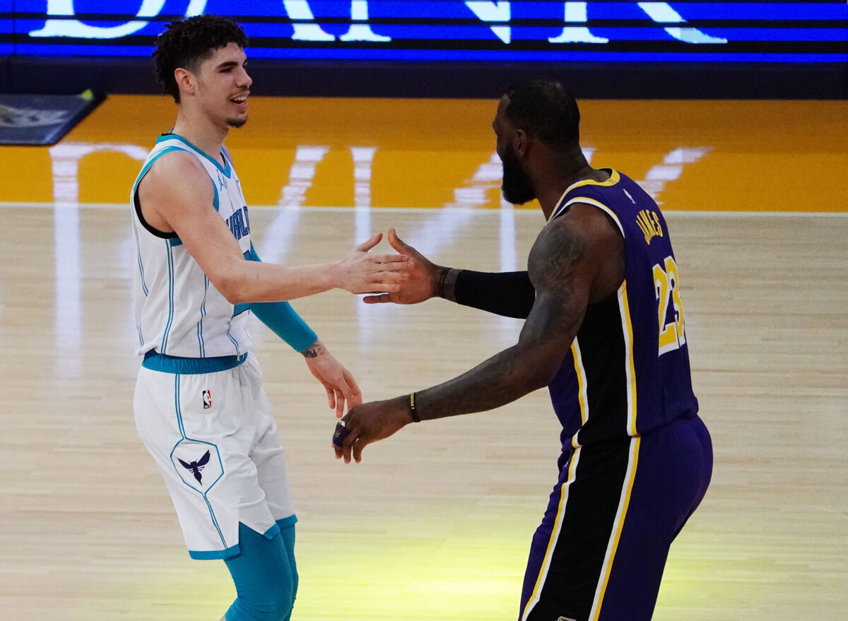 Los Angeles Lakers at Charlotte Hornets odds, picks and predictions