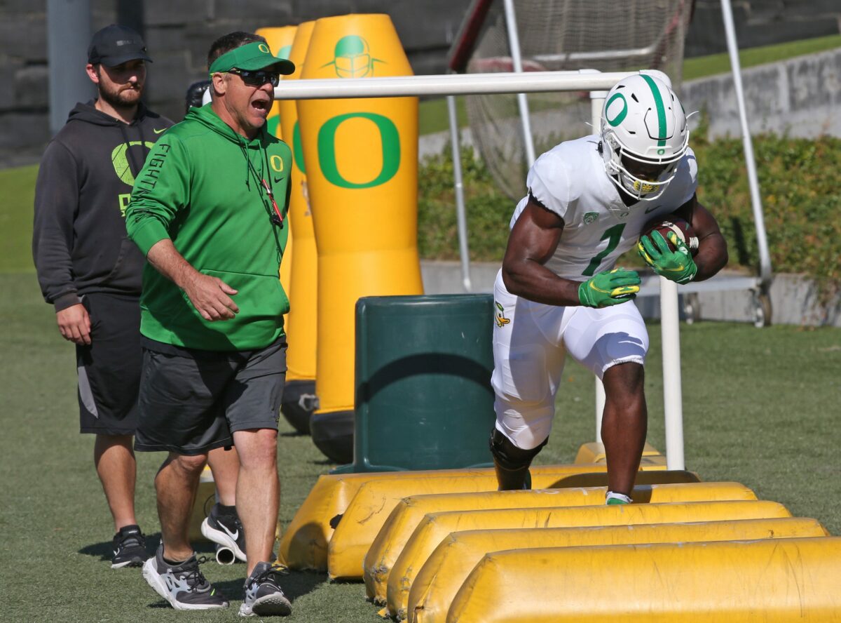 Former Oregon RB coach Jim Mastro takes Director of Ops. job at Nevada