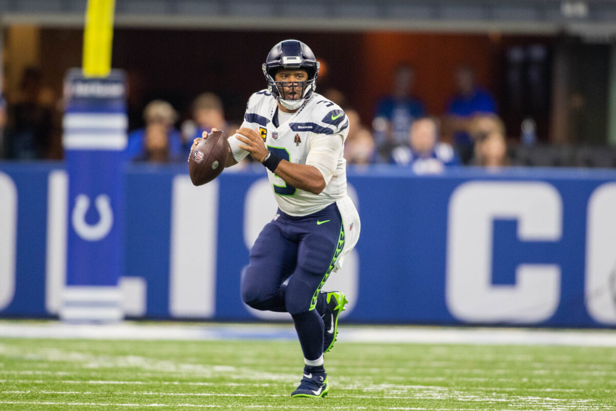 Keith Bulluck: Titans should trade for Russell Wilson, draft QB