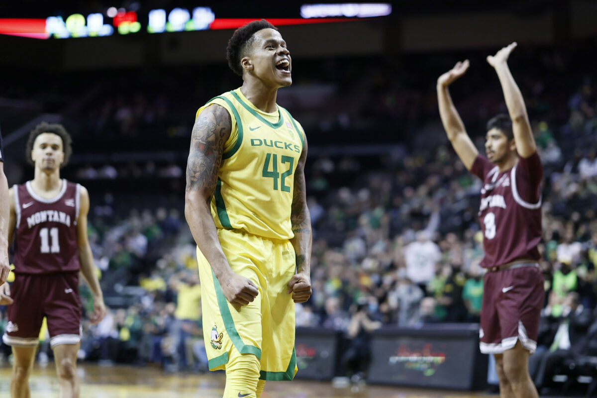 How it happened: Oregon Ducks dominate Oregon State Beavers, 78-56