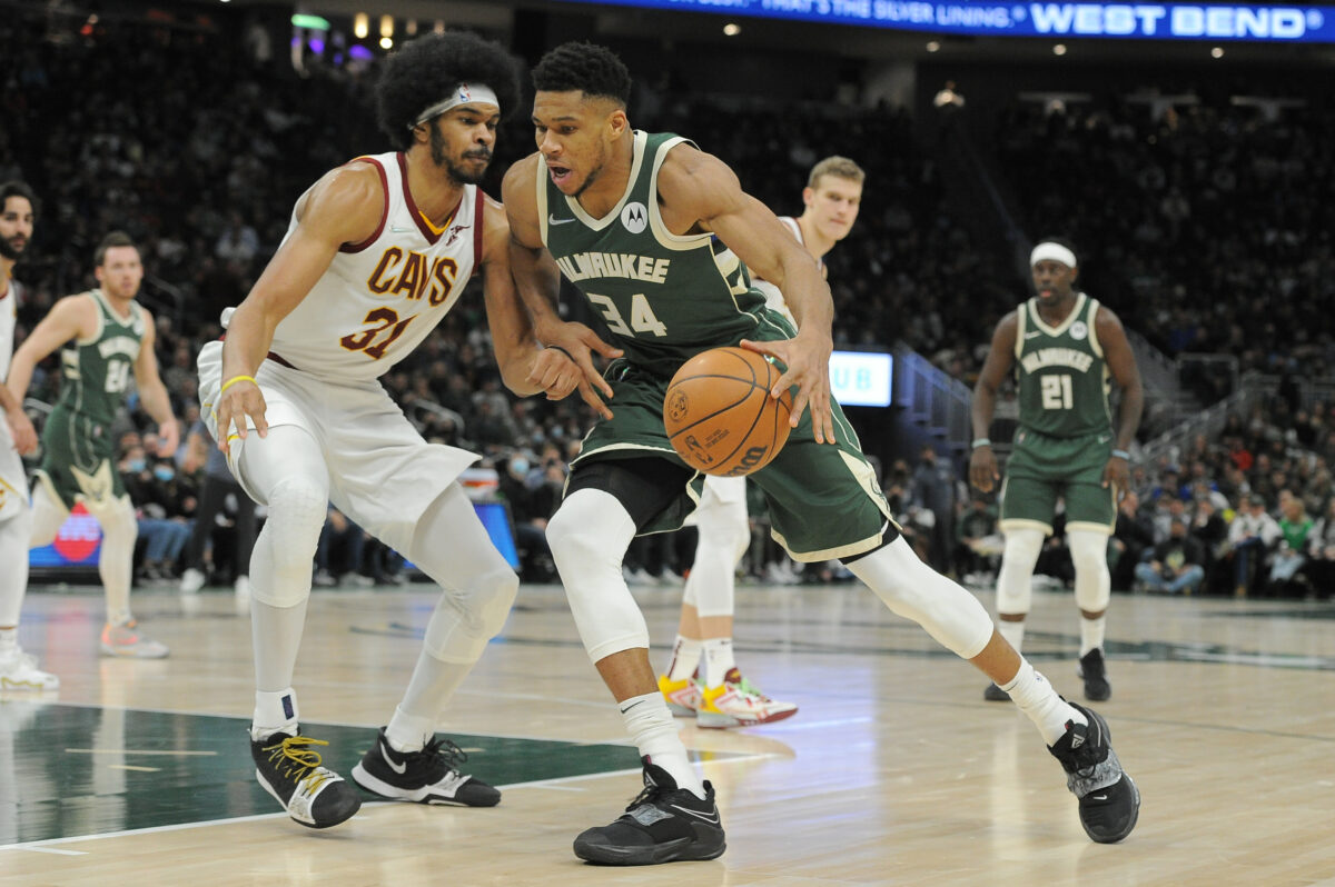 Milwaukee Bucks at Cleveland Cavaliers odds, picks and predictions