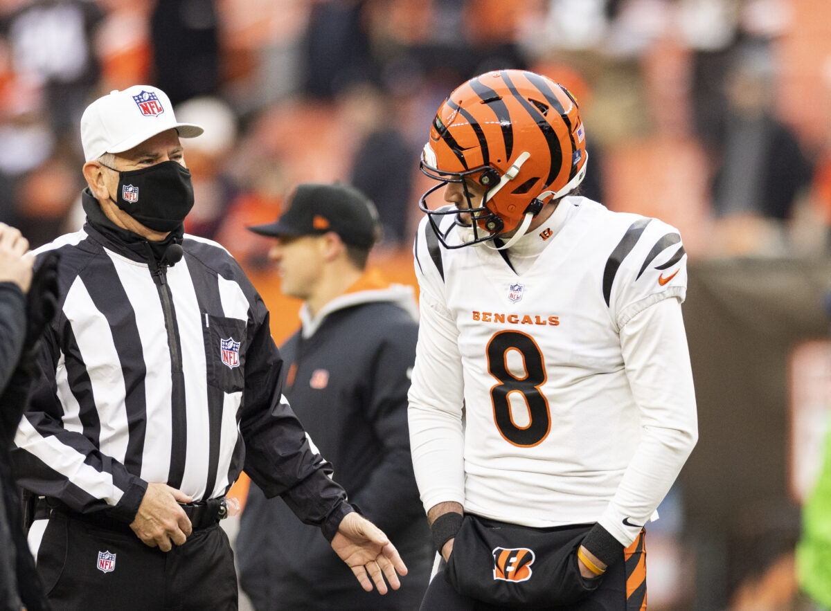 Bengals vs. Chiefs info on Bill Vinovich’s officiating crew for AFC title game