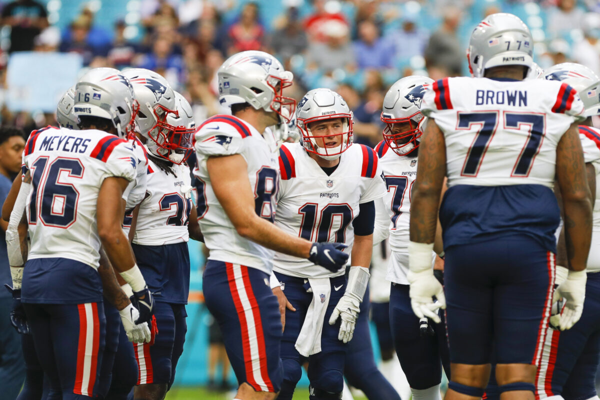 Here’s how Patriots teammates reportedly feel about playing with Mac Jones