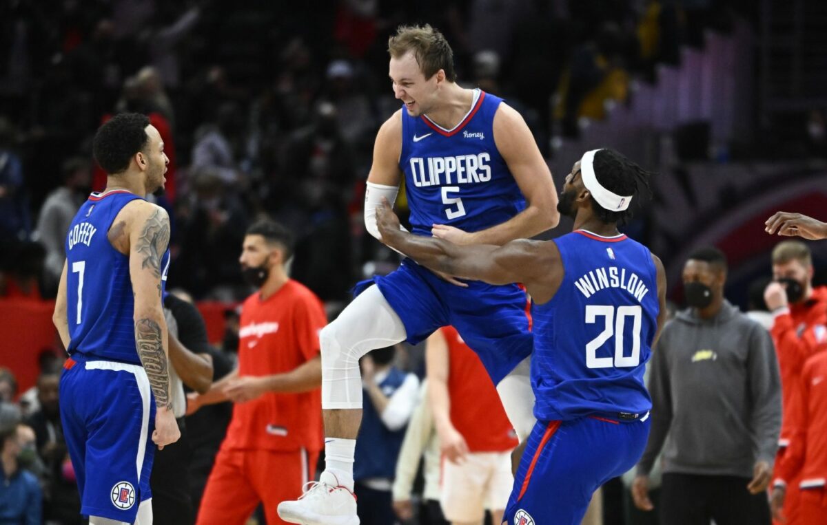 NBA Twitter reacts to Clippers’ unreal 35-point comeback win