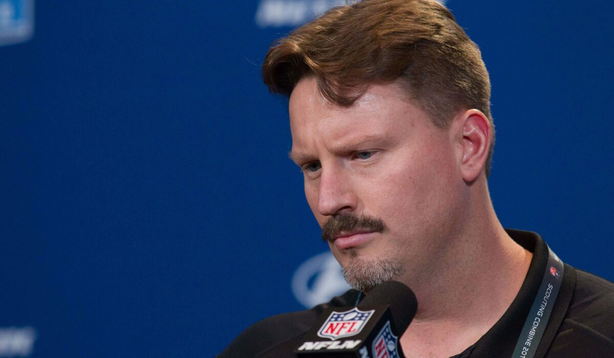 Ben McAdoo’s keen eye for quarterbacks could help Panthers