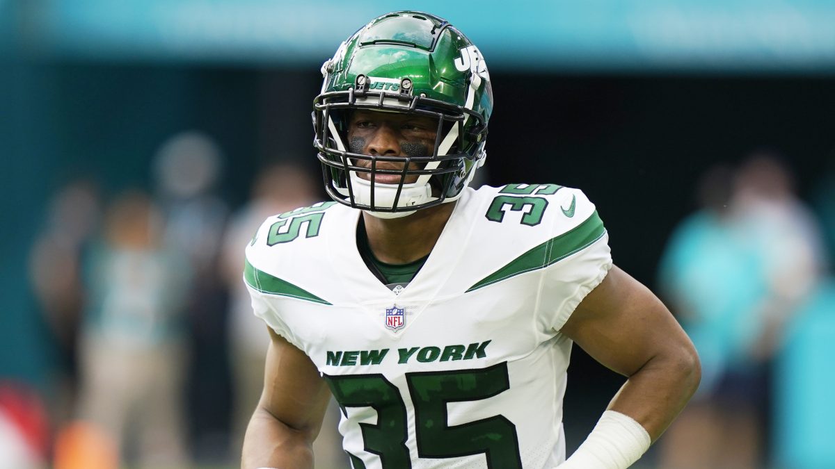 Ex-Jets S Sharrod Neasman gets chance to continue season with Rams