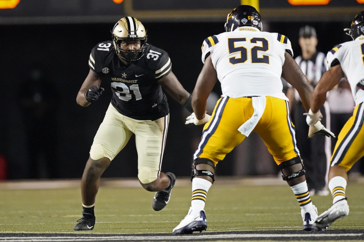 LSU adds more beef to the offensive line with transfer Tre’Mond Shorts