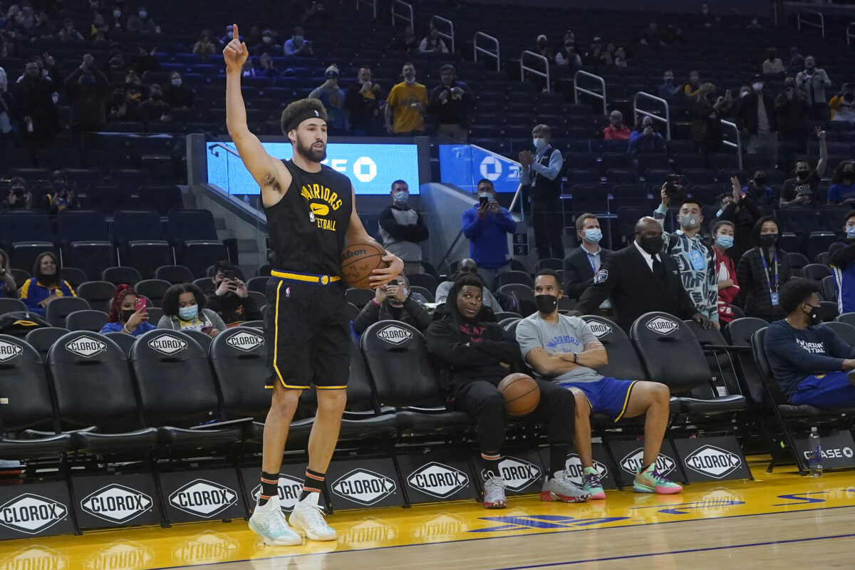Warriors arrive to Chase Center wearing different Klay Thompson jerseys on ‘Klay Day’