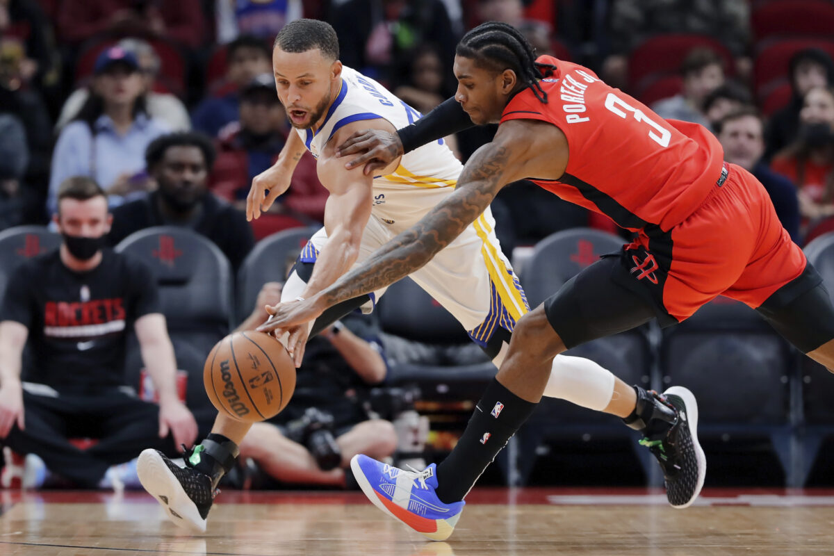 Steph Curry bests Kevin Porter Jr. in late duel as Warriors hold off Rockets