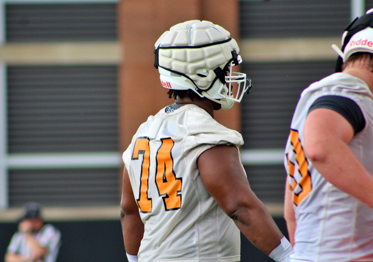 Veteran Vols’ offensive lineman enters transfer portal