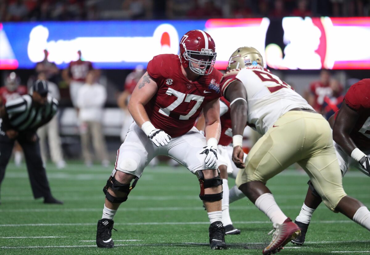 Former Alabama OL Matt Womack signs with the Edmonton Elks of the CFL