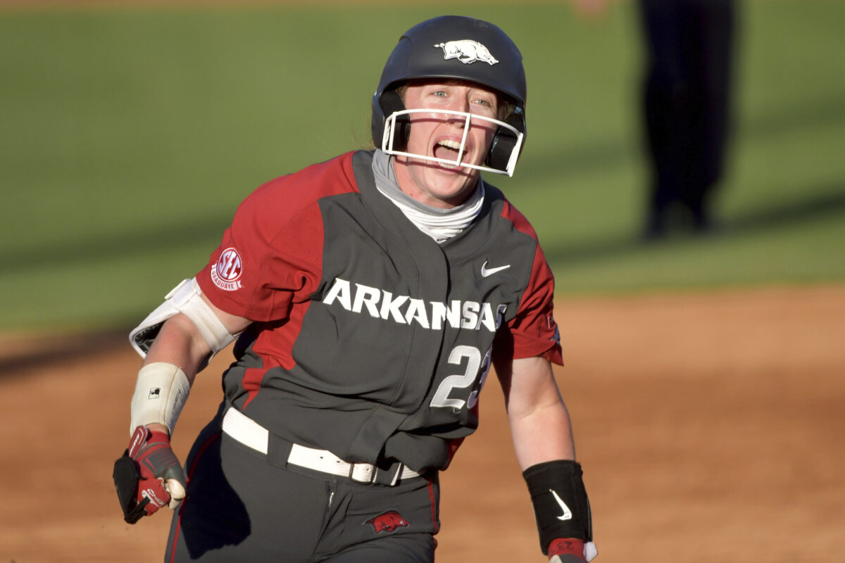 Razorback Softball Shuts Out Rutgers For First Win