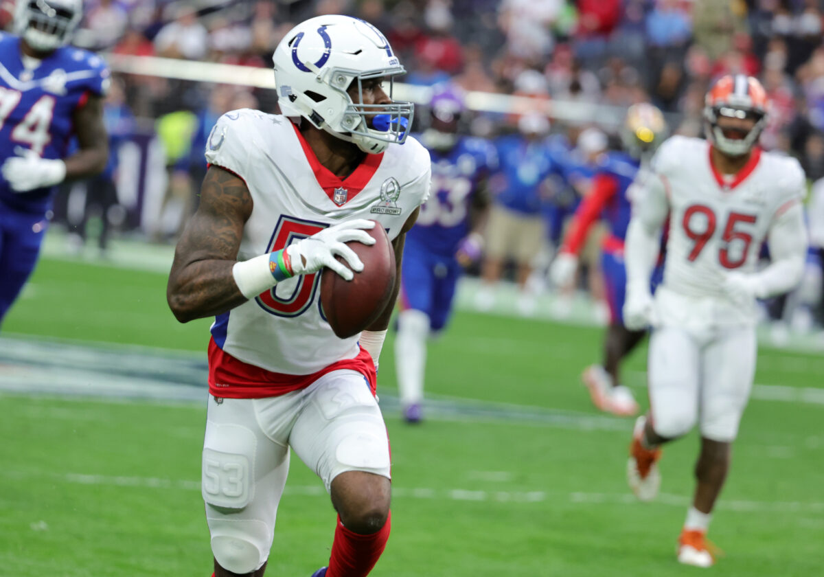 WATCH: Colts’ Darius Leonard gets pick-six in Pro Bowl