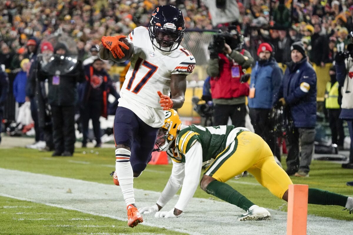8 pending free agents the Bears should consider re-signing in 2022