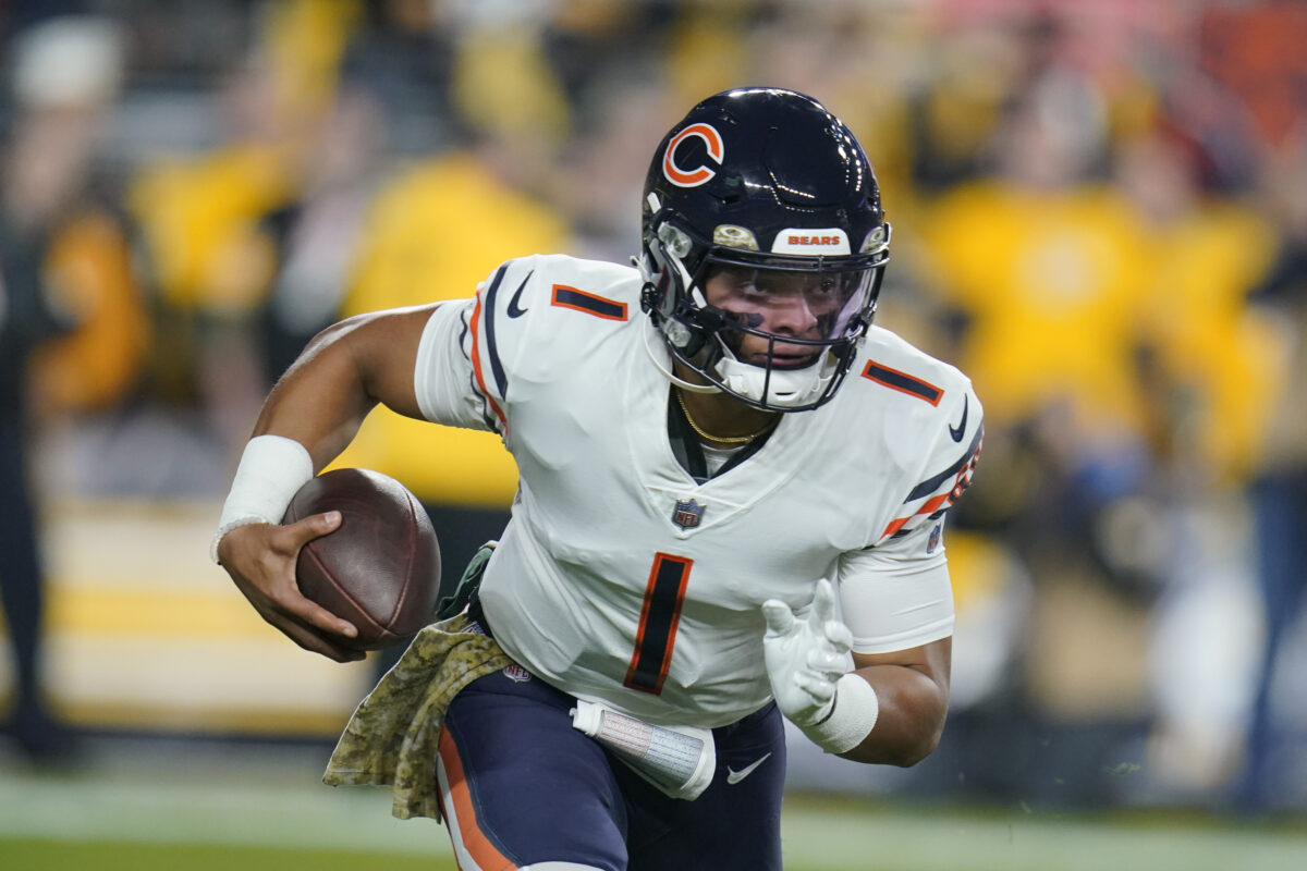 See where Bears’ Justin Fields ranked among all 62 starting QBs in 2021