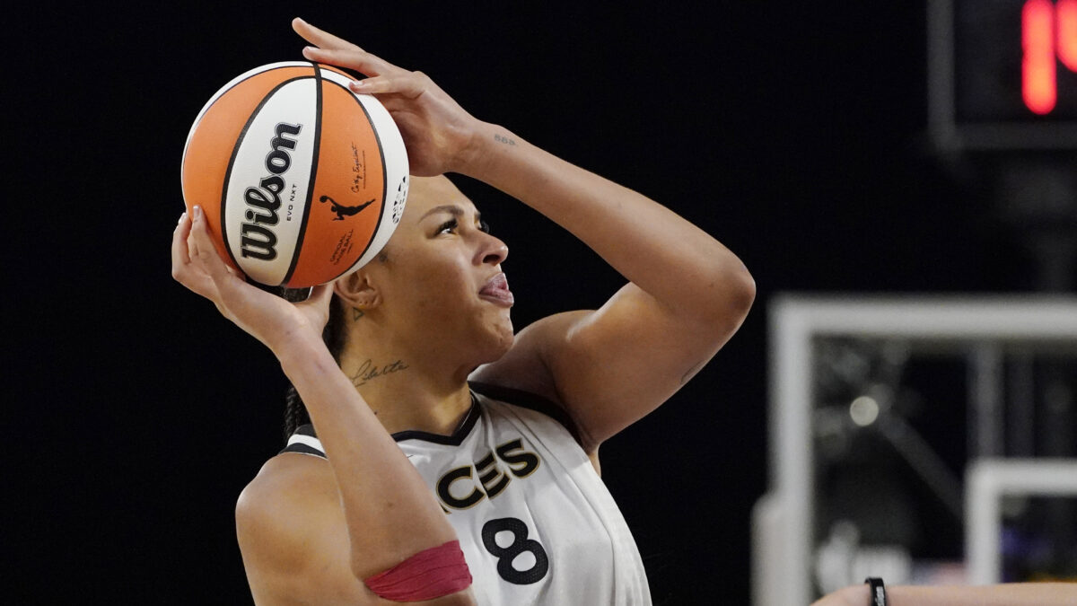 Liz Cambage has a perfectly good reason for wanting to change the WNBA’s collective bargaining agreement