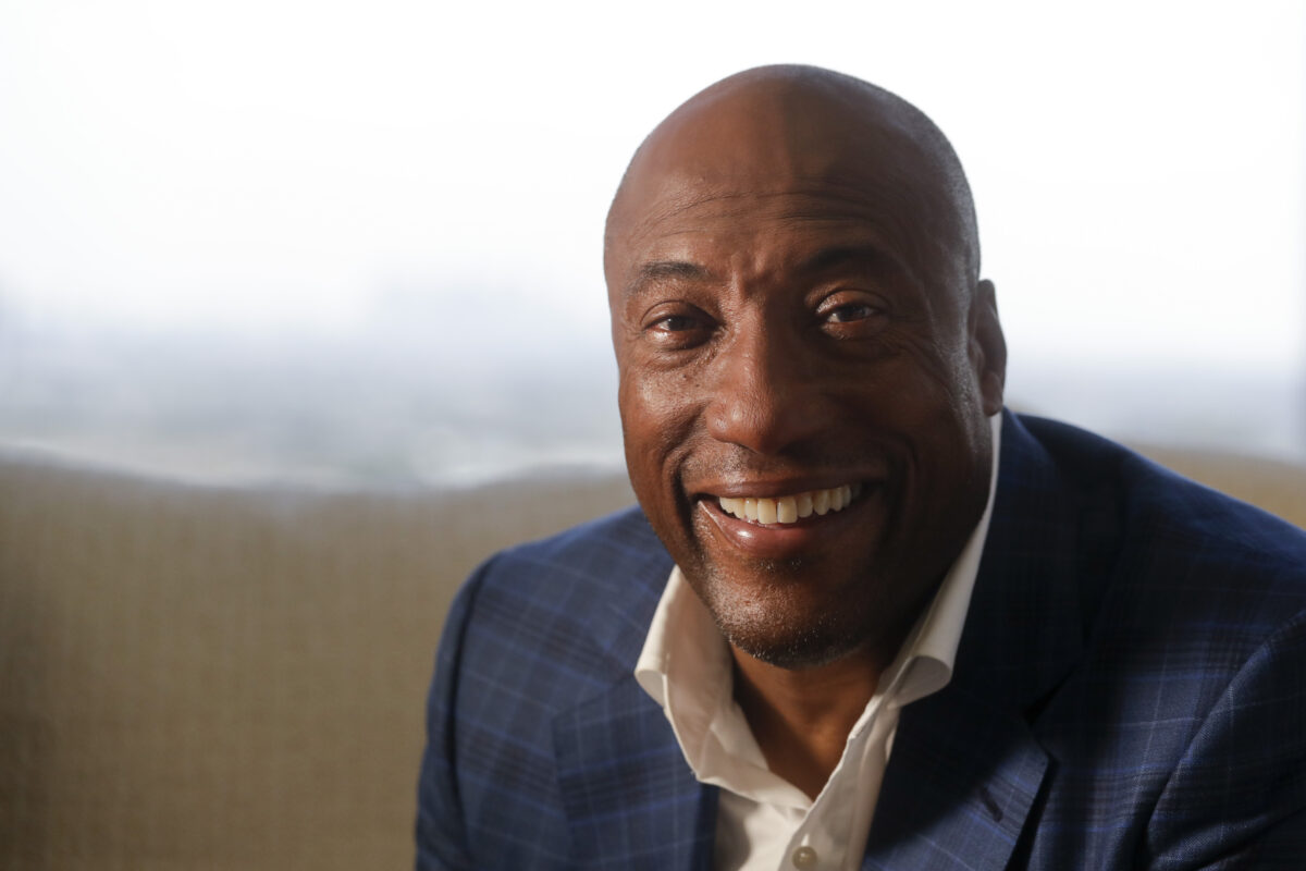 Following request from Roger Goodell and Robert Kraft, Byron Allen plans to bid for Broncos