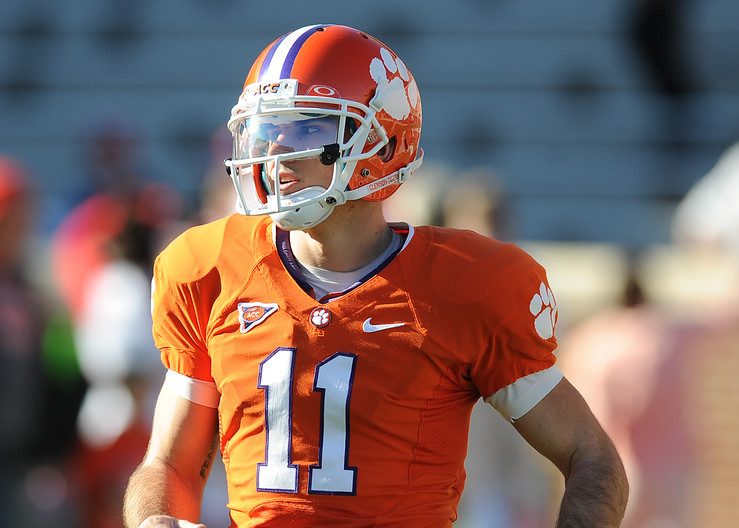 Former Clemson QB inks with pro team