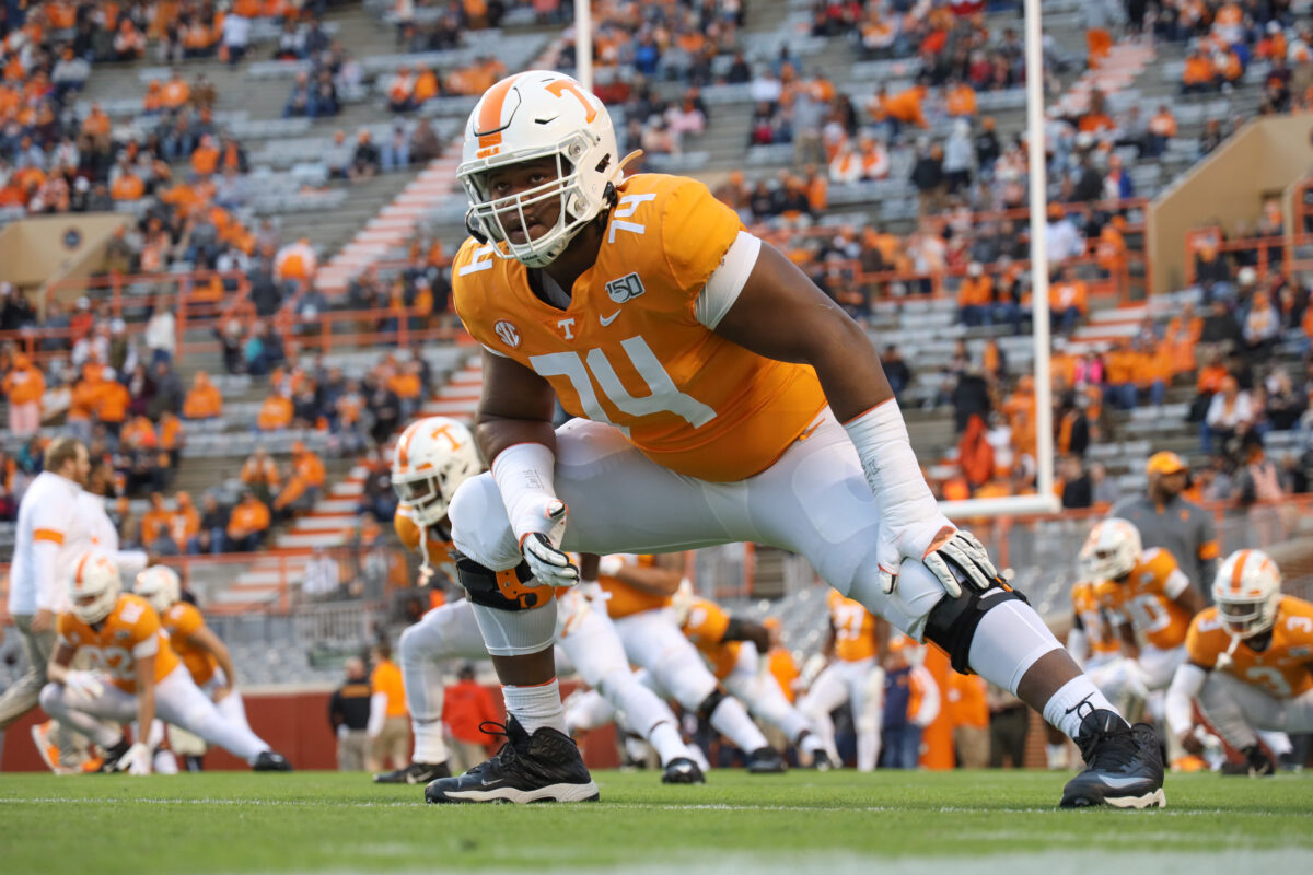 Former Vols’ offensive lineman to play for former Tennessee assistant