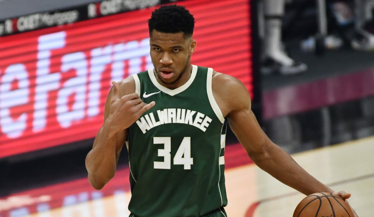 Milwaukee Bucks at Los Angeles Clippers odds, picks and prediction