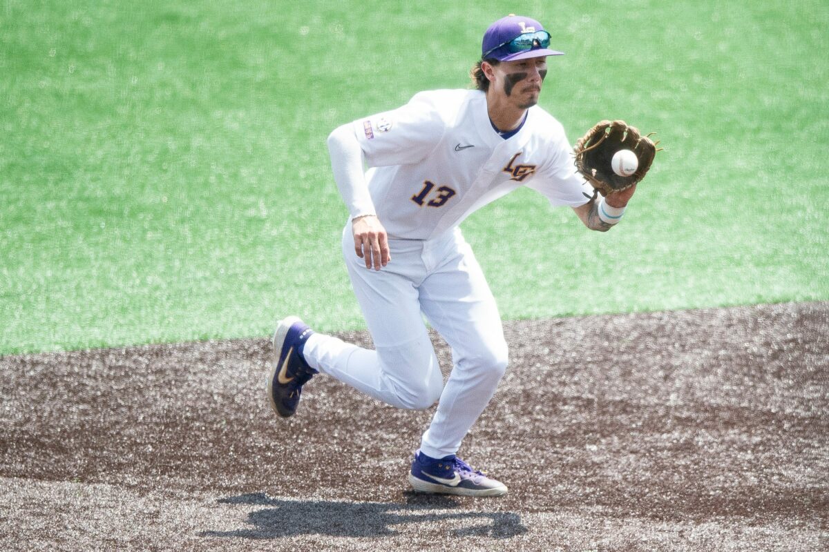 Saturday’s alright for winning as LSU tops Southern in second weekend game.