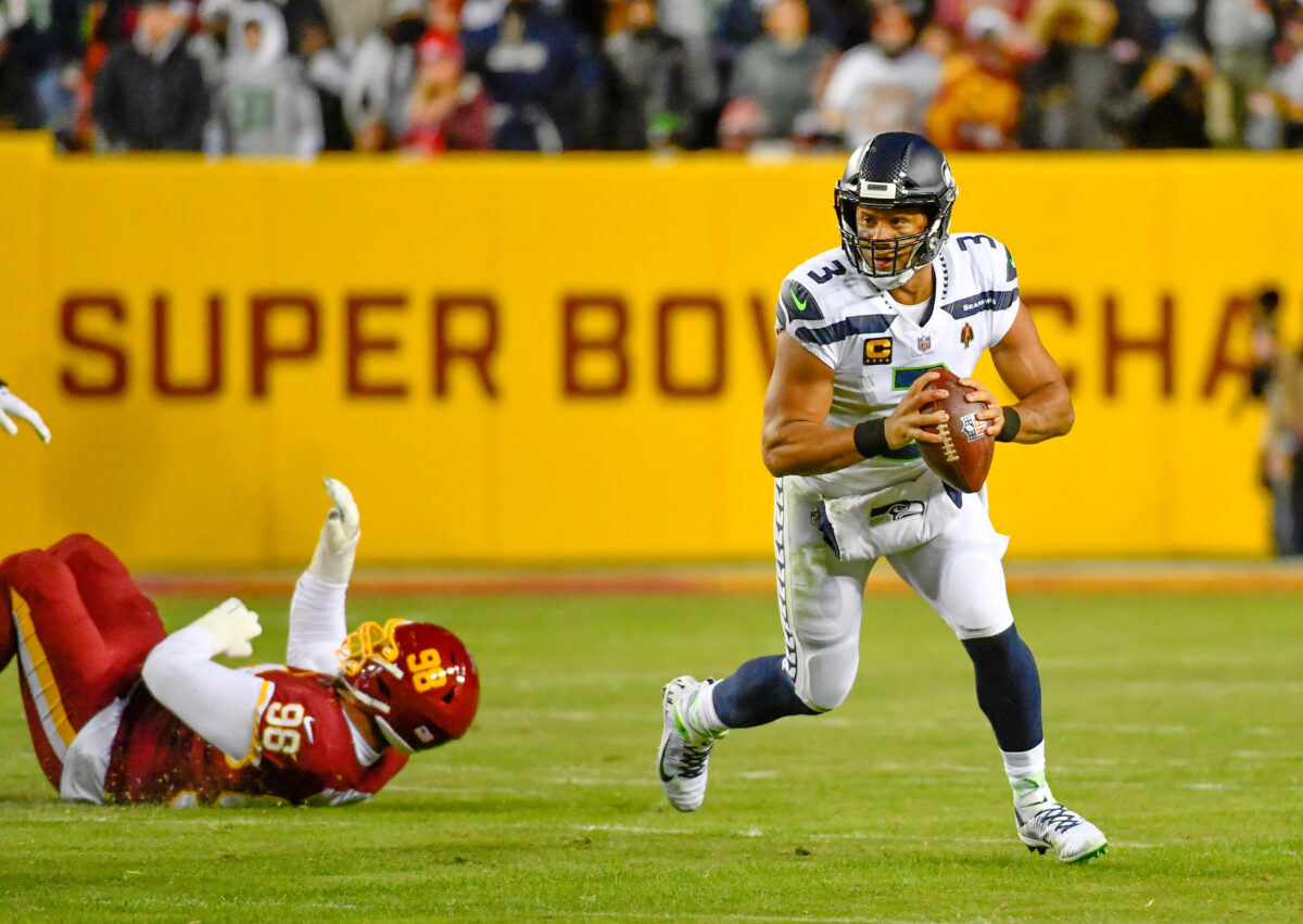 Russell Wilson trade rumors reach new level of ridiculous