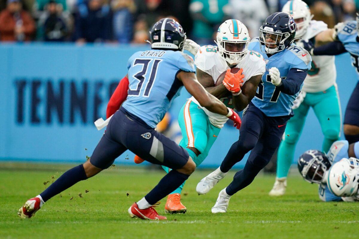 Titans duo among PFF’s highest-graded safeties in 2021