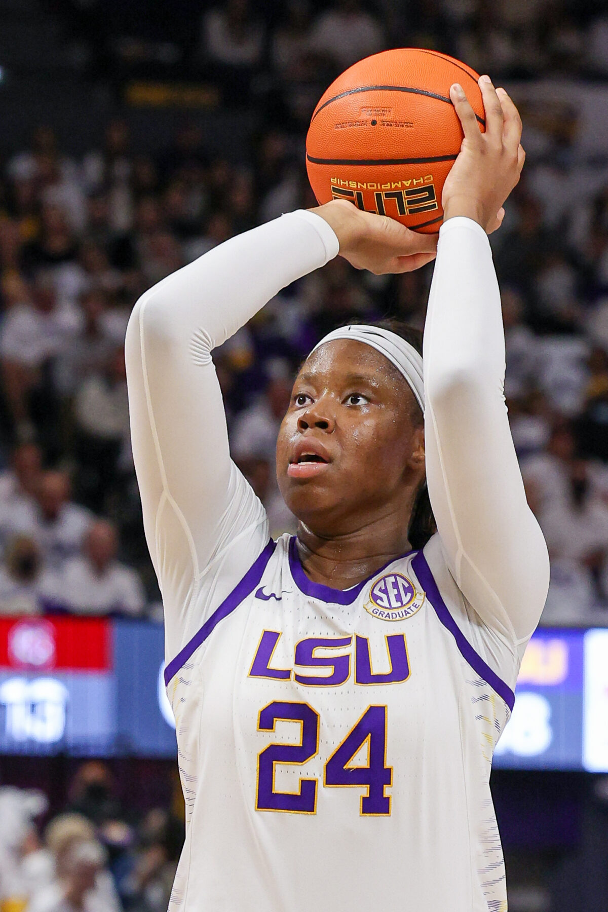 LSU women’s basketball beats Florida in front of sellout crowd