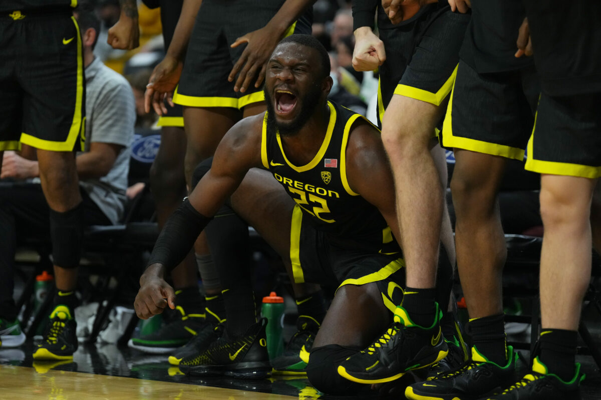 Bracketology: Latest tournament projections emphasize ‘must-win’ reality for Oregon Ducks