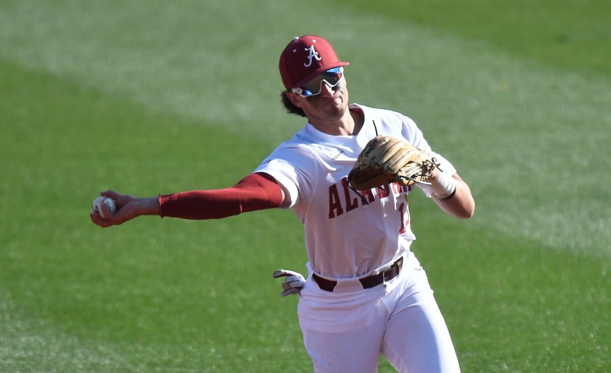 Alabama baseball sweeps Xavier in season-opening series
