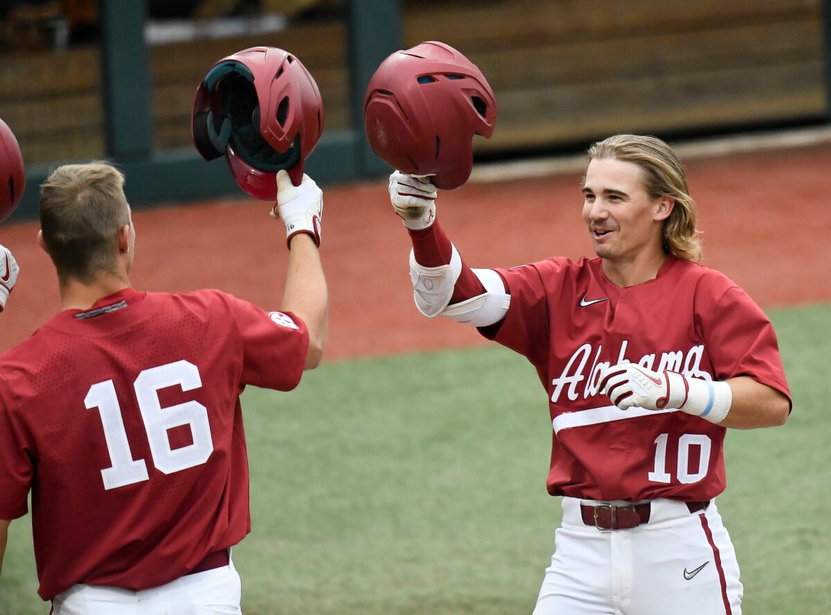 Alabama baseball can’t get it done against No. 1 Texas; Tide loses 1-0