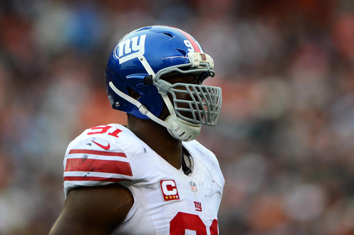 Former Giants DL Justin Tuck tweets out hilarious response to receiving cards of Ravens K Justin Tucker