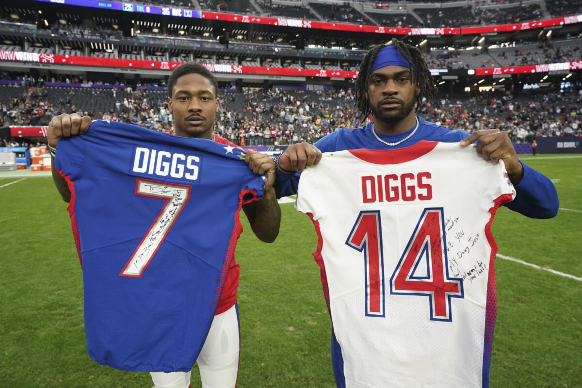 WATCH: Bills’ Stefon Diggs does jersey swap with brother Trevon at Pro Bowl