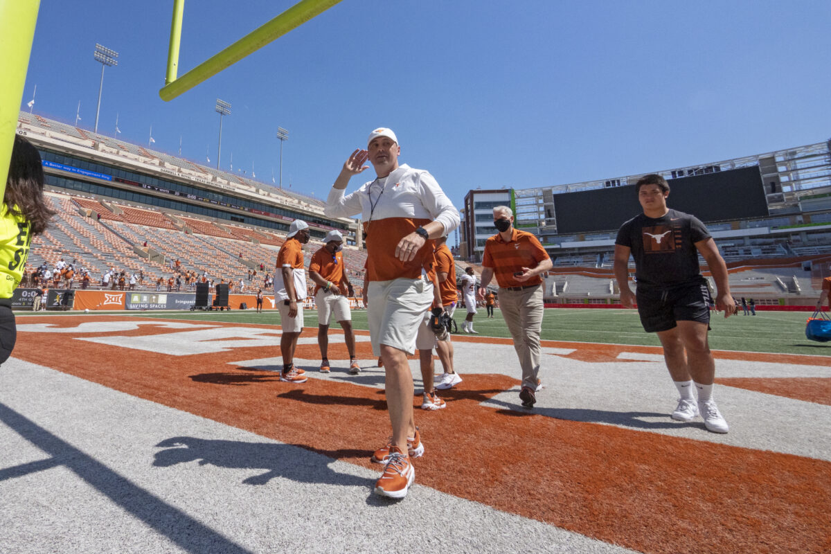 Texas releases 2022 spring football roster, jersey numbers of newcomers