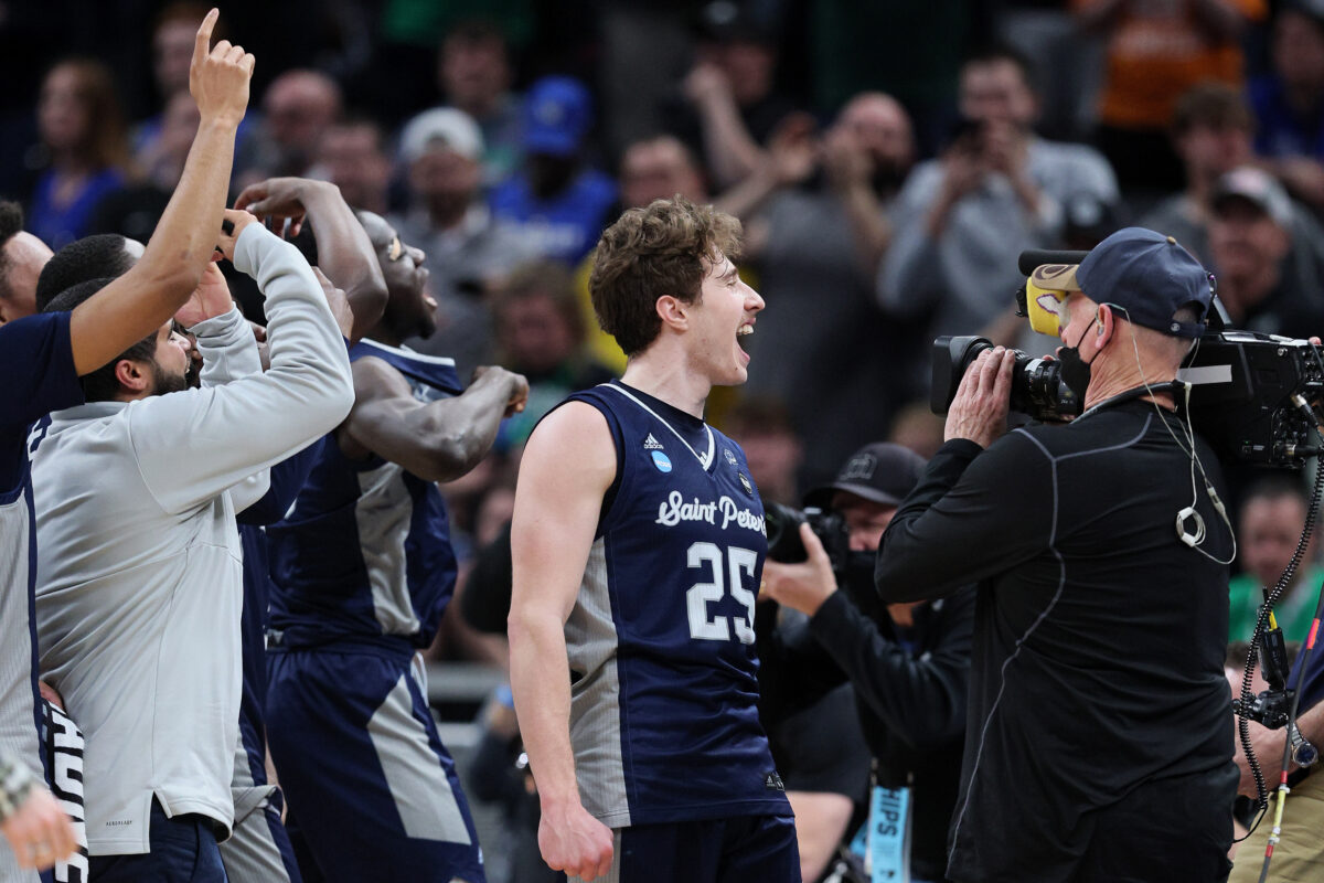 No. 2 Kentucky was upset by No. 15 Saint Peter’s and college basketball fans couldn’t hold back