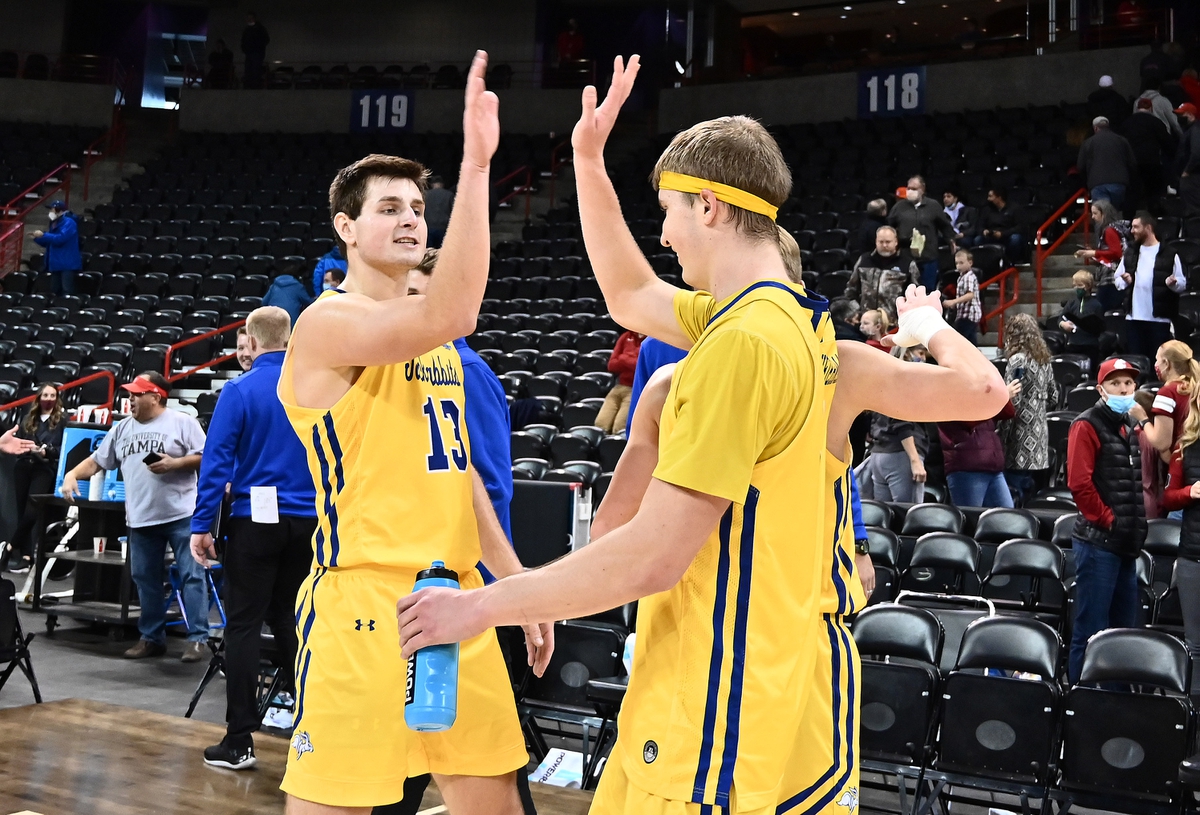 South Dakota State vs Providence NCAA Tournament First Round odds, tips and betting trends