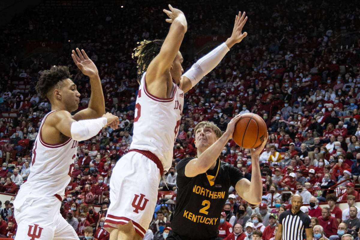Indiana Hoosiers vs. Wyoming Cowboys: March Madness First Four live stream, start time, odds