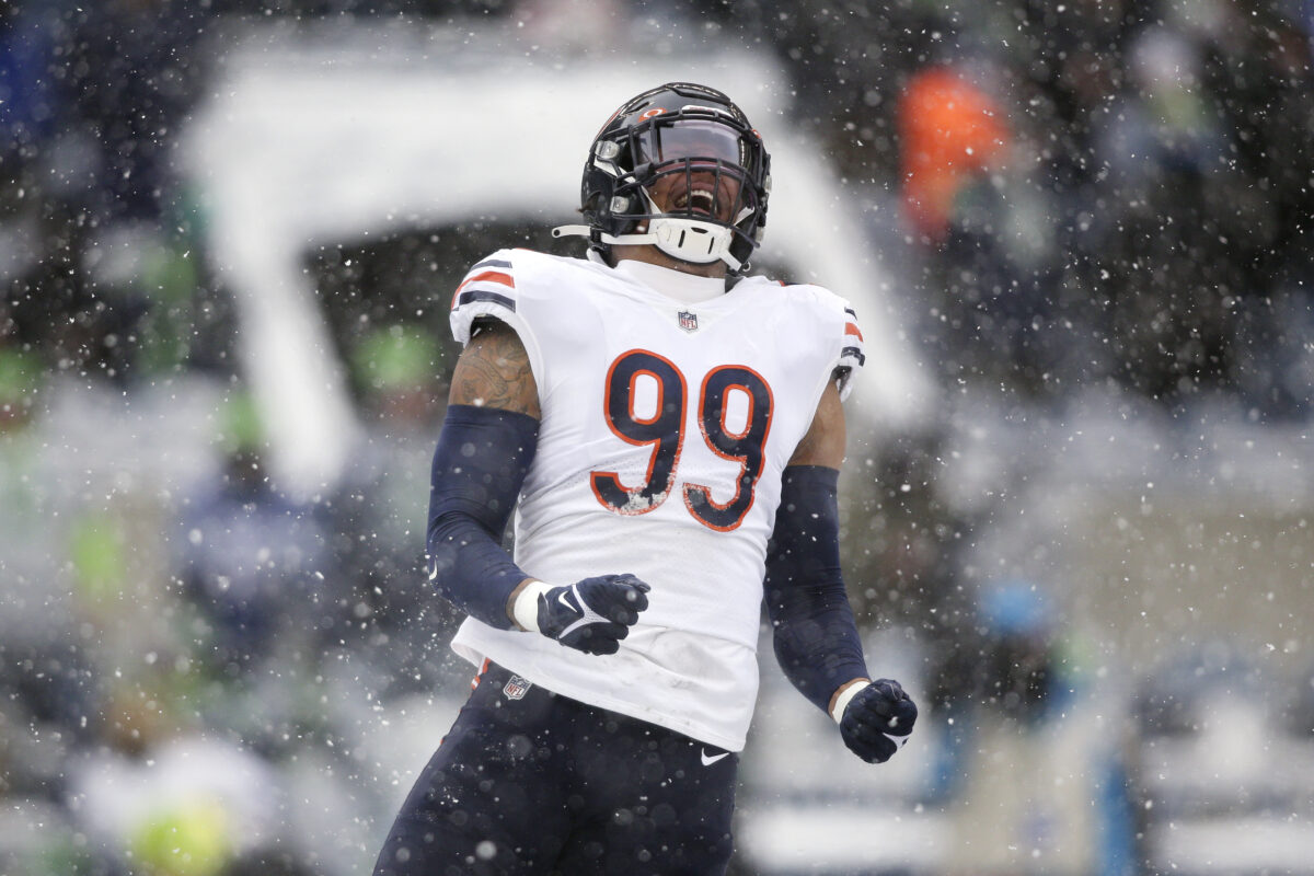 Bears’ Trevis Gipson was among PFF’s top edge rushers in 2021